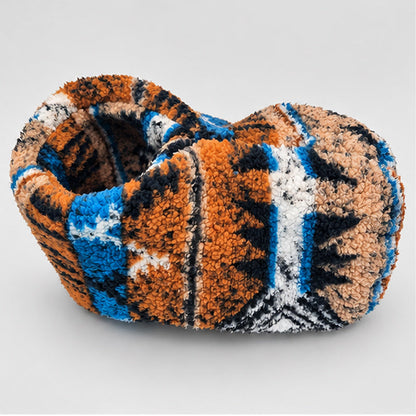 Winter Beer Glove: Keep Drinks Cool, Hands Warm