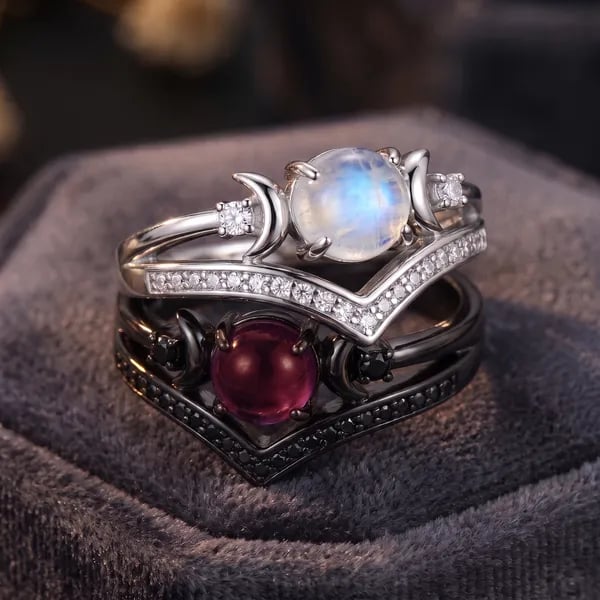 ✨ Vintage Gothic Crescent Ring – Mystical Elegance for Every Day 💍