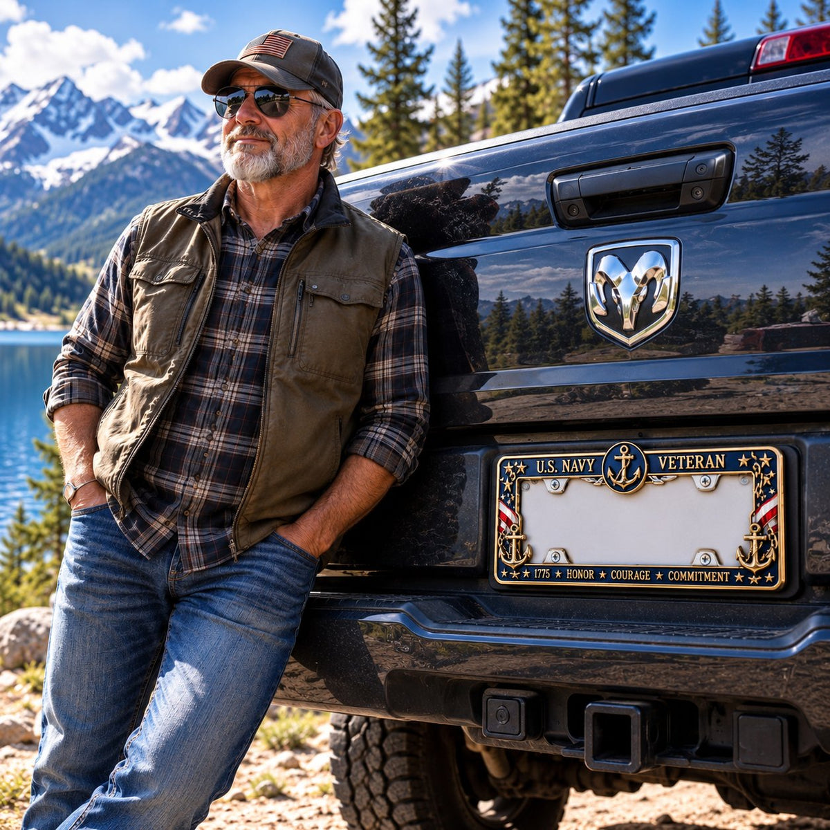 🇺🇸🦅 Honor Their Service – U.S. Military Veteran Commemorative License Plate Frame